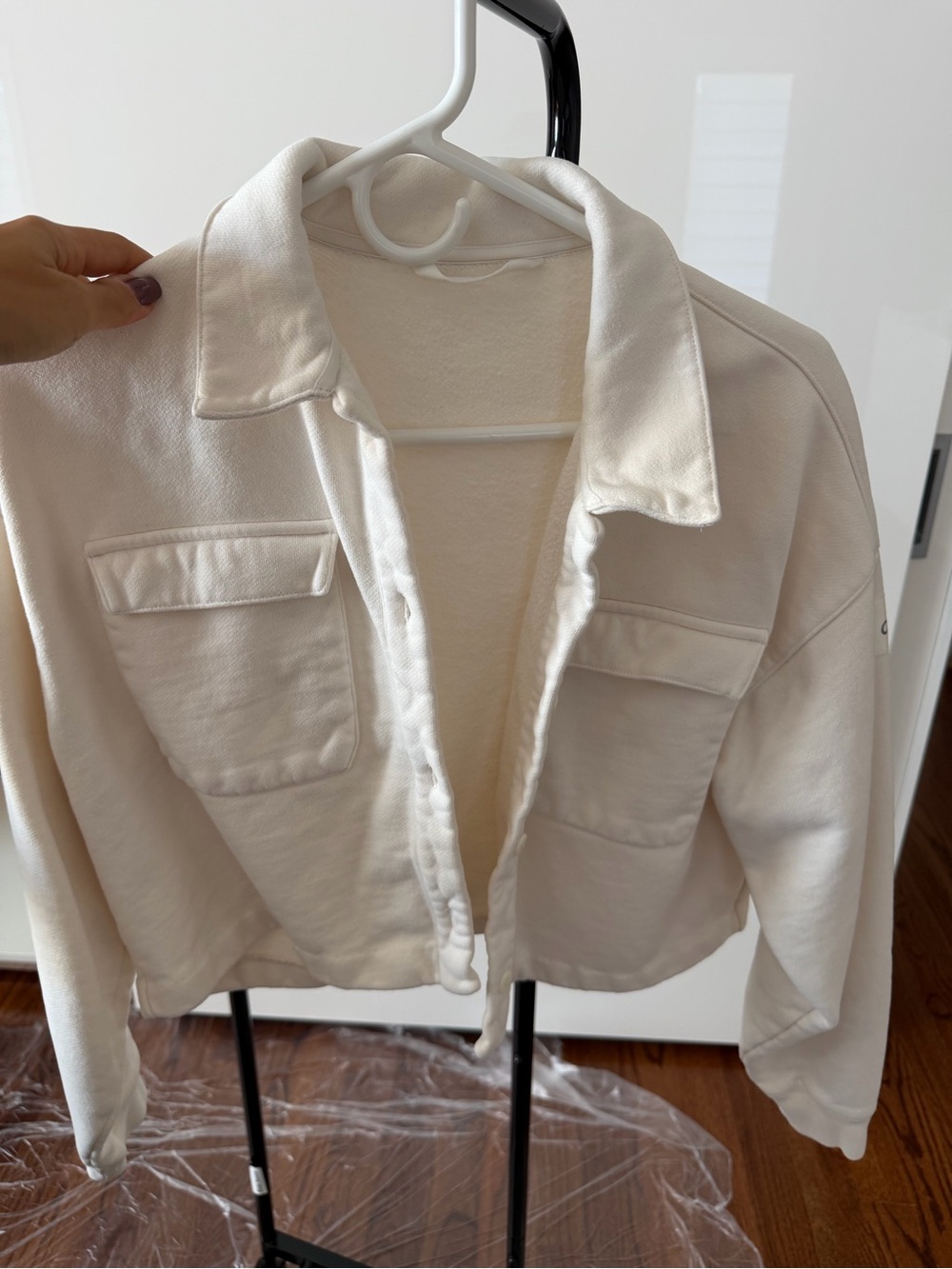 Alo Yoga Renown Cropped Button Up Pullover